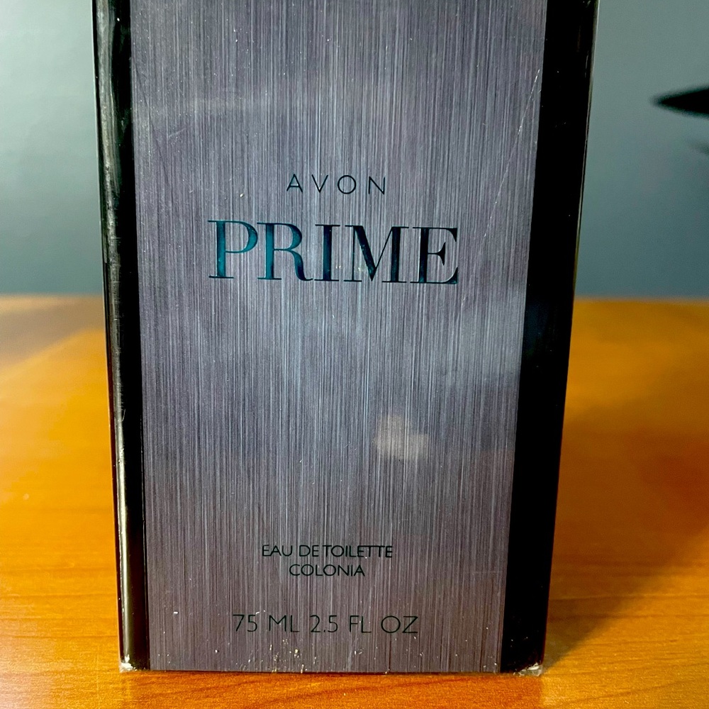 Brand new in box w/ packaging. Men’s Prime cologne. $25 (reg$40)